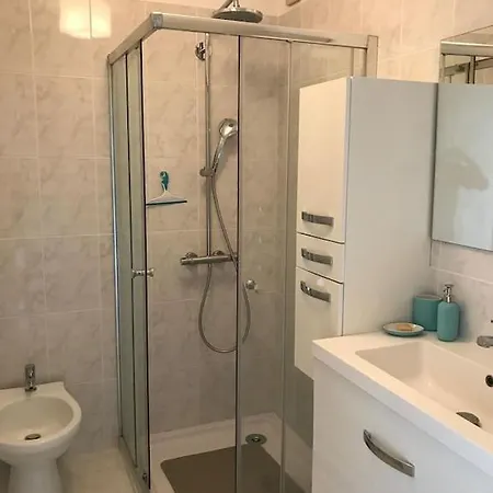 Spacieux Et Calme Classe 4 Etoiles, A 300m De La